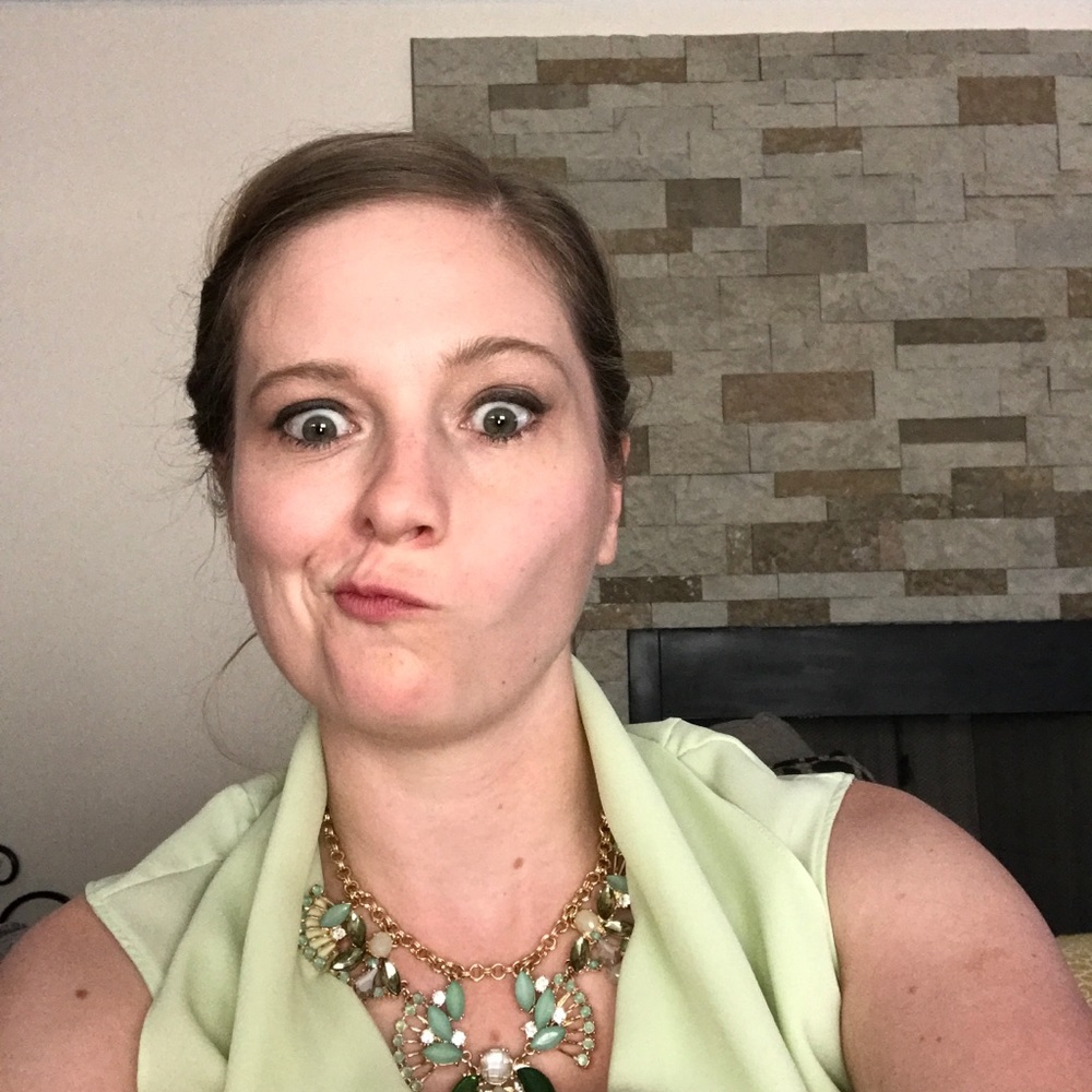 Meet your Posher, Carlie